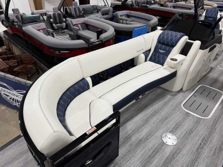 2026 Bennington 27RXFBWAT2 - Twin V8 - Joystick - NEW RX - NEW Windshield US-ETWS9280J526 [photo 37]